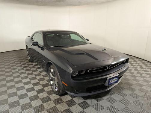 Phantom Black Tri Coat Pearl 2015 Dodge Challenger R/T