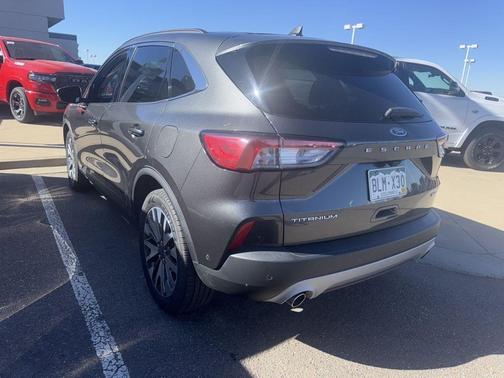 2020 Ford Escape Titanium Hybrid