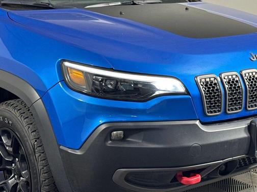 Hydro Blue Pearlcoat 2021 Jeep Cherokee Trailhawk