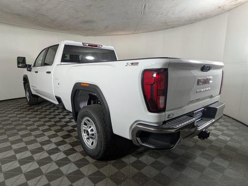 2026 GMC Sierra 3500 Pro