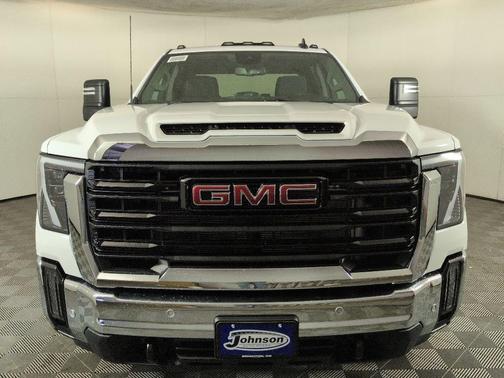 Summit White 2026 GMC Sierra 2500 Pro