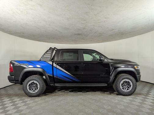 2025 RAM 1500 RHO