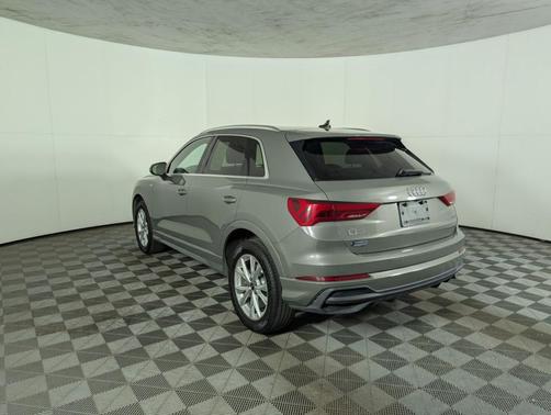 2023 Audi Q3 45 S line Premium