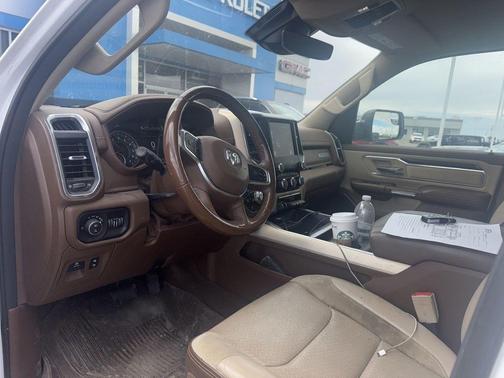 Bright White Clearcoat 2021 RAM 1500 Laramie