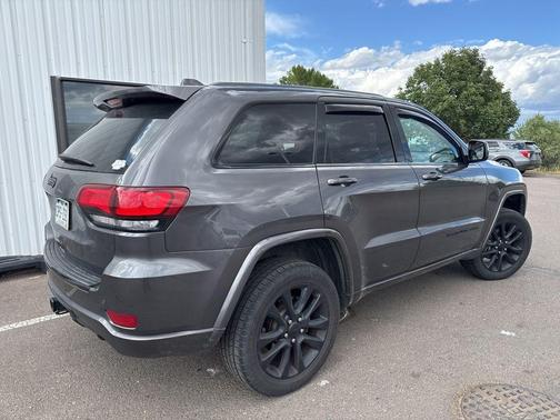 2017 Jeep Grand Cherokee Altitude