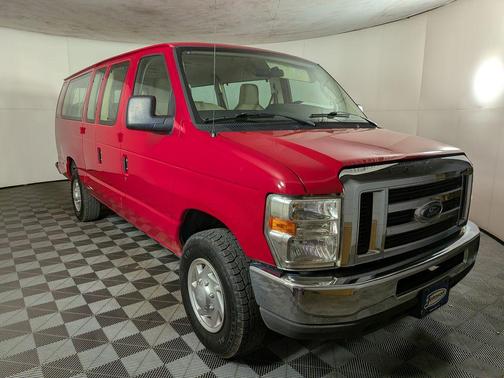 2014 Ford E350 Super Duty XLT