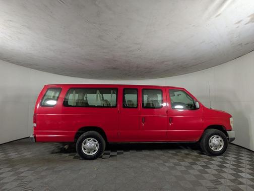 2014 Ford E350 Super Duty XLT