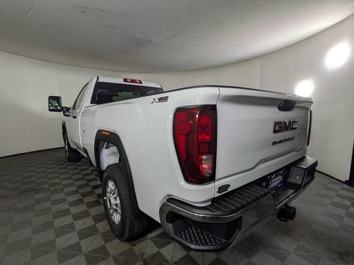 2025 GMC Sierra 2500 Pro