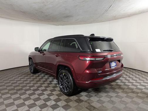 Velvet Red Pearlcoat 2026 Jeep Grand Cherokee Summit