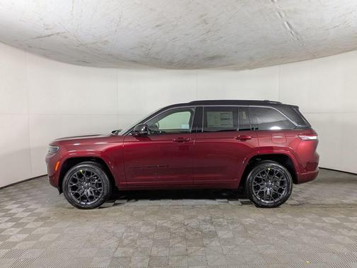 Velvet Red Pearlcoat 2026 Jeep Grand Cherokee Summit