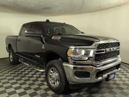 Diamond Black 2022 RAM 2500 Tradesman