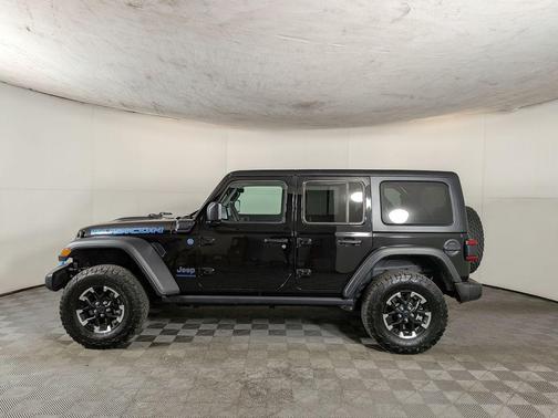Black Clearcoat 2025 Jeep Wrangler 4xe Rubicon