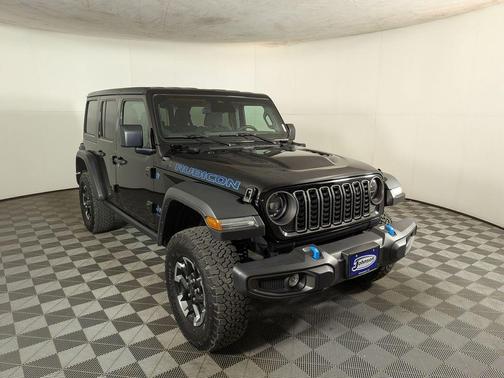 Black Clearcoat 2025 Jeep Wrangler 4xe Rubicon