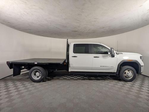 2025 GMC Sierra 3500 Pro