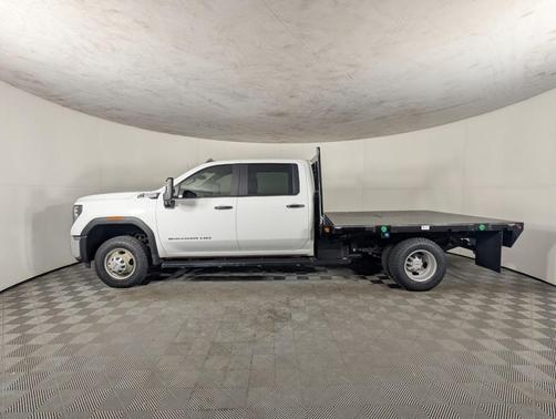 2025 GMC Sierra 3500 Pro