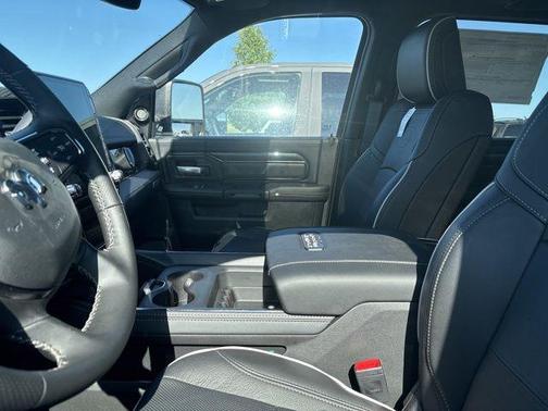 2025 RAM 2500 Rebel/Power Wagon