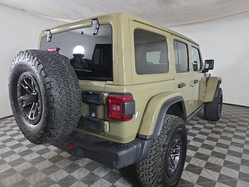 41 2025 Jeep Wrangler Rubicon
