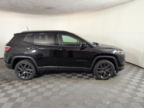 Diamond Black 2026 Jeep Compass Limited