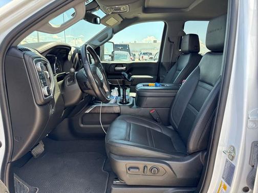 2022 GMC Sierra 3500 Denali