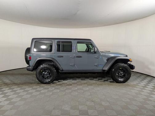 2025 Jeep Wrangler 4xe Sport