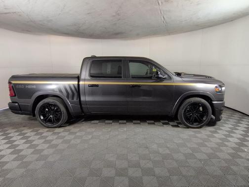 Granite Crystal Clearcoat Metallic 2026 RAM 1500 Big Horn/Lone Star