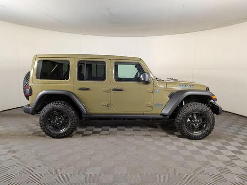 2025 Jeep Wrangler 4xe Sport