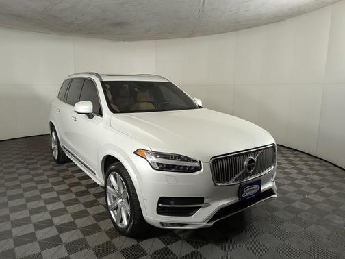 2017 Volvo XC90 T6 Inscription