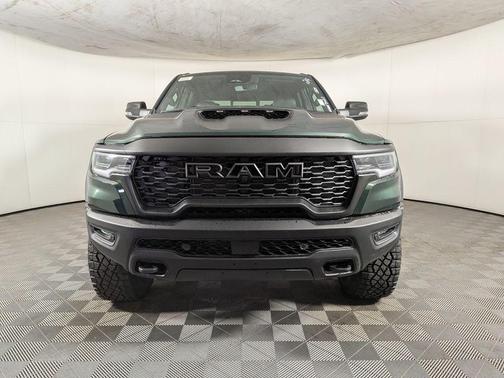 Serrano Red 2026 RAM 1500 RHO