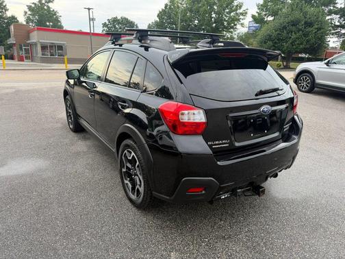 Crystal Black Silica 2017 Subaru Crosstrek 2.0i Limited