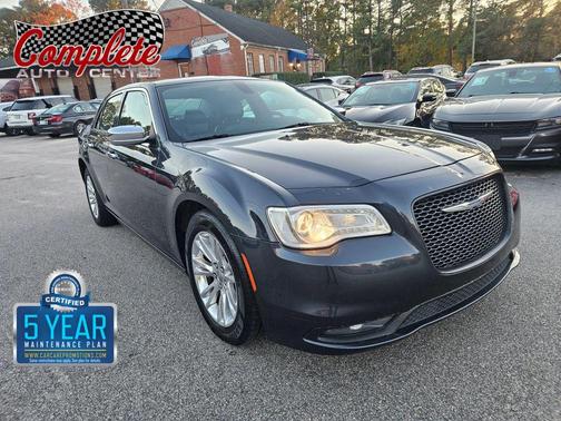 2016 Chrysler 300C Base