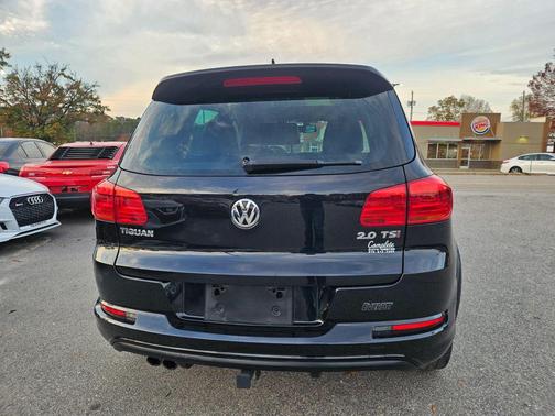 2015 Volkswagen Tiguan Auto R-Line