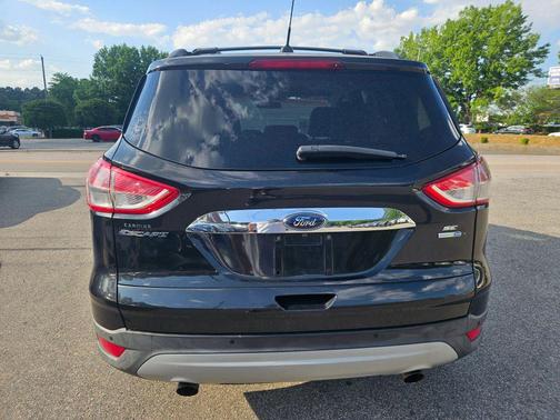 Tuxedo Black 2014 Ford Escape SE