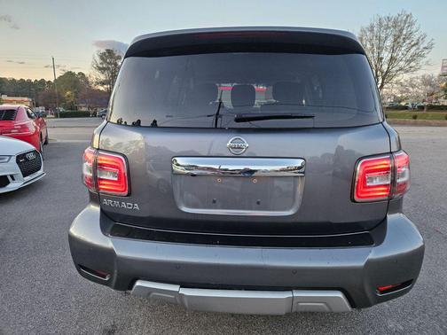 2017 Nissan Armada SV