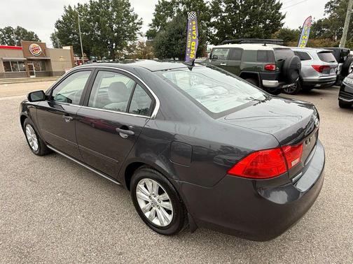 2010 Kia Optima LX