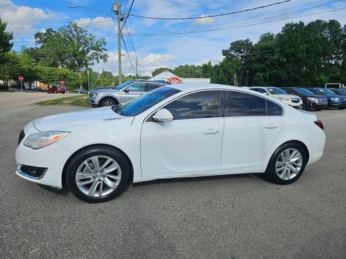 Summit White 2016 Buick Regal 1SV