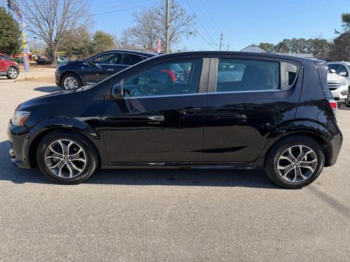 2017 Chevrolet Sonic LT