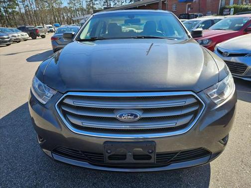 2019 Ford Taurus SE