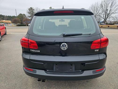 2016 Volkswagen Tiguan S
