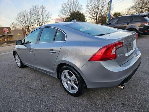 Electric Silver Metallic 2013 Volvo S60 T5