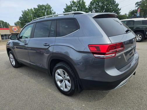 2018 Volkswagen Atlas SE 4Motion w/Tech Pkg Sport Utility 4D