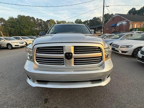 Bright Silver Metallic Clearcoat 2018 RAM 1500 SLT