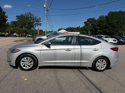 Symphony Silver 2018 Hyundai ELANTRA SE