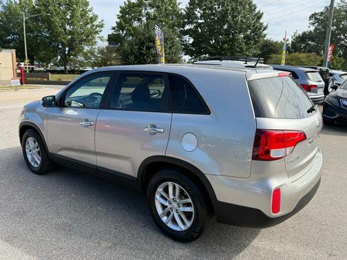 2014 Kia Sorento LX
