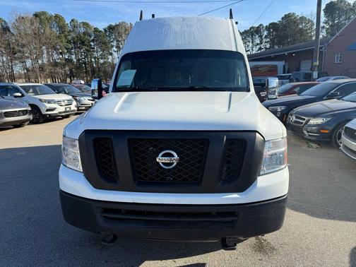 2020 Nissan NV Cargo NV2500 HD SV V8