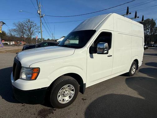 2020 Nissan NV Cargo NV2500 HD SV V8