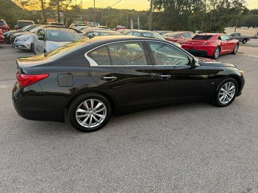 2015 INFINITI Q50 Premium