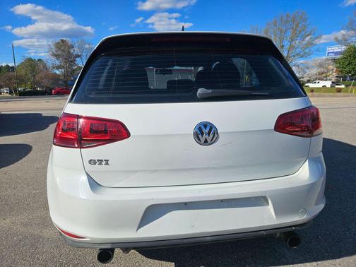 2016 Volkswagen Golf GTI 2.0T S 4-Door