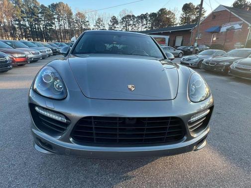 2014 Porsche Cayenne GTS