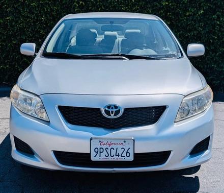 Classic Silver Metallic 2009 Toyota Corolla LE