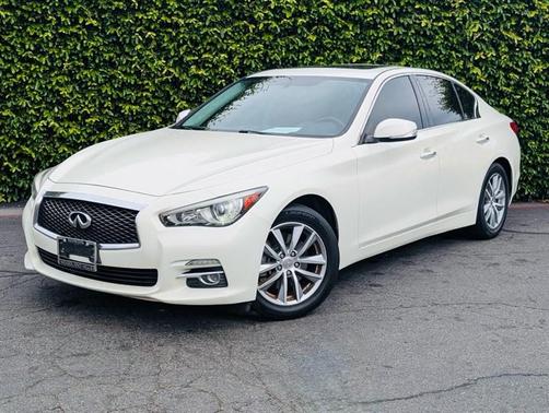 Moonlight White 2014 INFINITI Q50 Premium